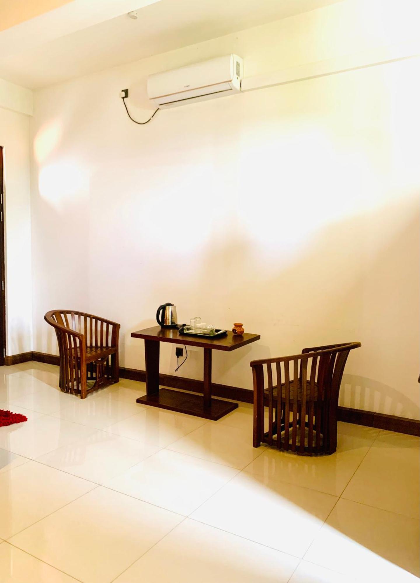 Royal Retreat ,kandy